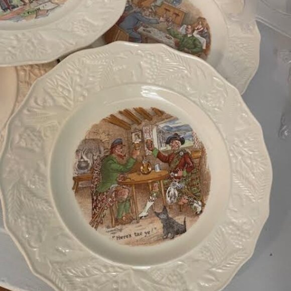 Set of 4 Fondeville Ambassador Plates, Luncheon/Salad Plates  "English Toasting" - Picture 4 of 13